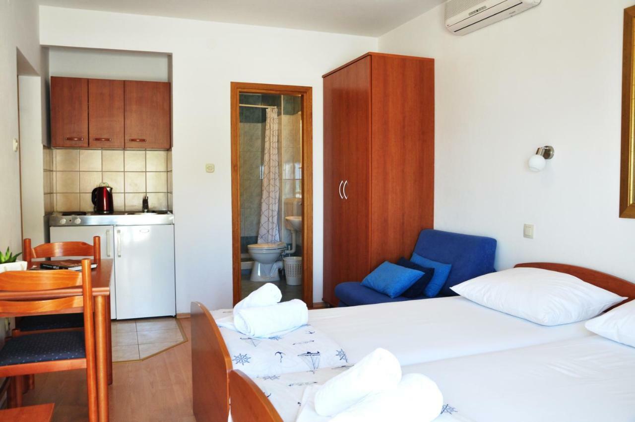 Sunrise Apartments&Studio Apartments Lokva Rogoznica Extérieur photo