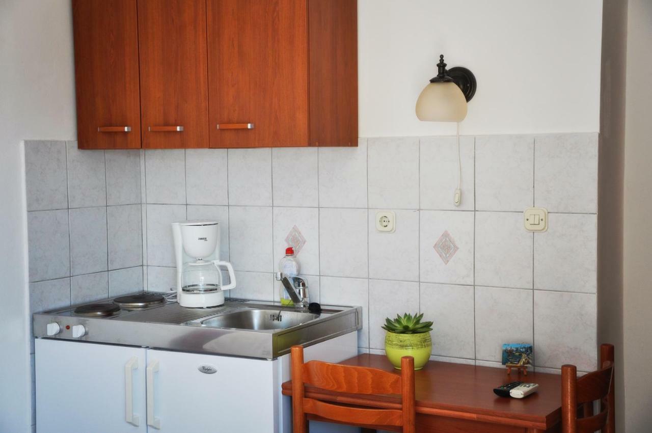 Sunrise Apartments&Studio Apartments Lokva Rogoznica Extérieur photo