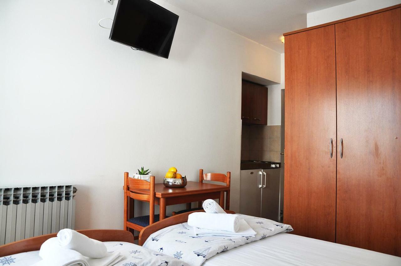 Sunrise Apartments&Studio Apartments Lokva Rogoznica Extérieur photo