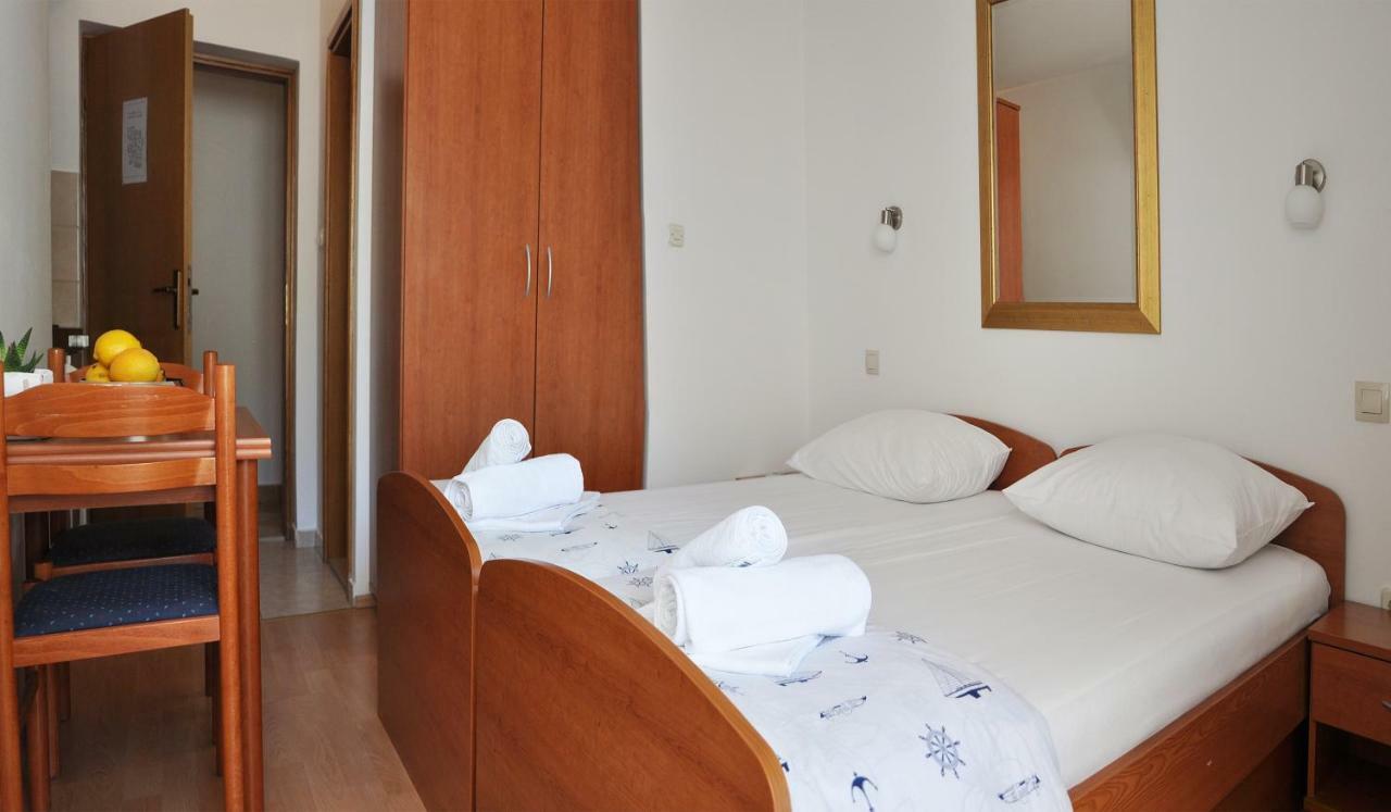 Sunrise Apartments&Studio Apartments Lokva Rogoznica Extérieur photo